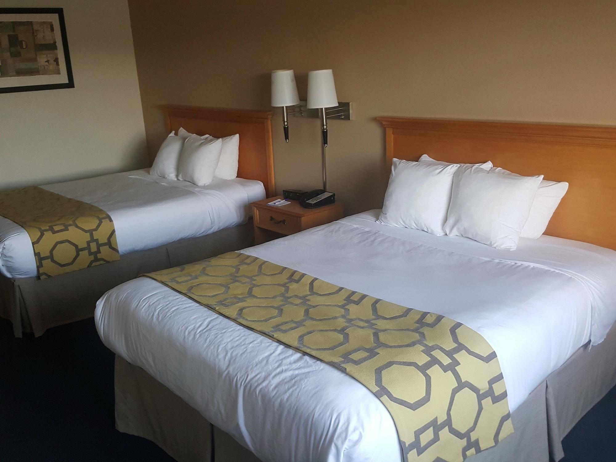Baymont By Wyndham Indianapolis Northeast Hotel Bagian luar foto