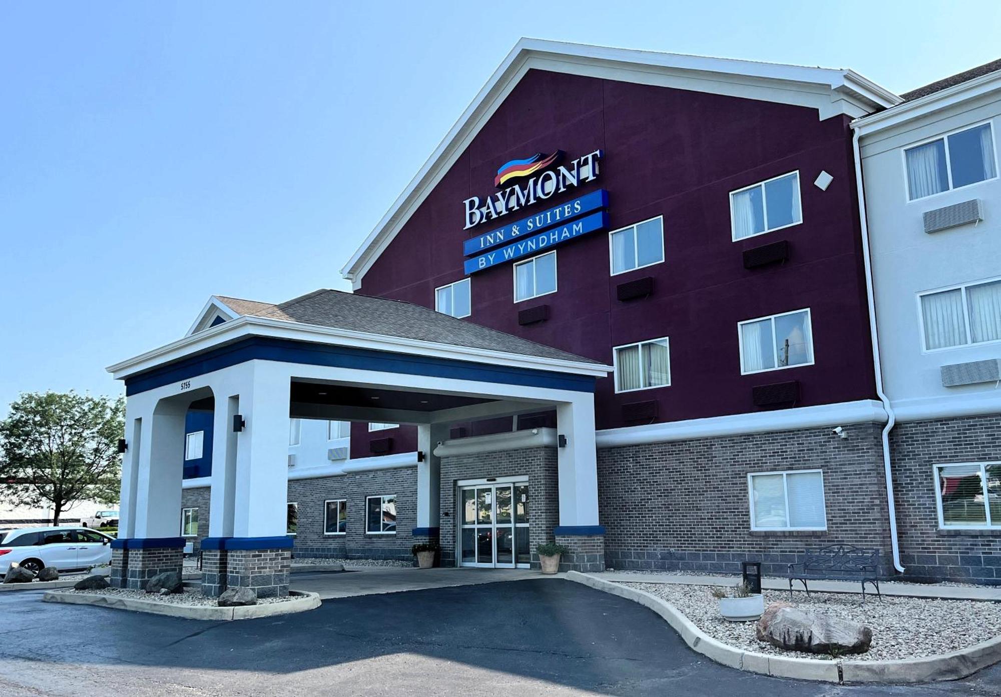 Baymont By Wyndham Indianapolis Northeast Hotel Bagian luar foto