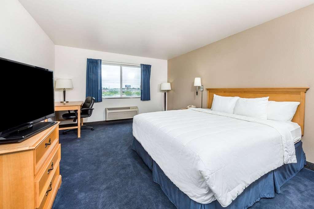 Baymont By Wyndham Indianapolis Northeast Hotel Ruang foto